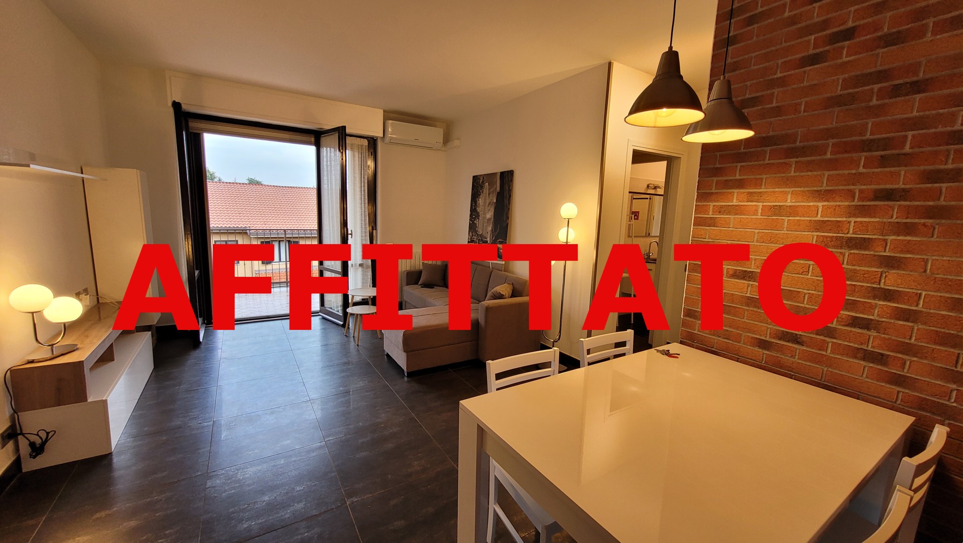 Appartamento affitto 4+4 Garbagnate Milanese (MI)