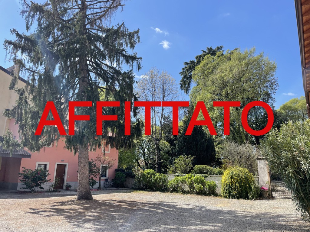  affitto 4+4 Arese (MI)