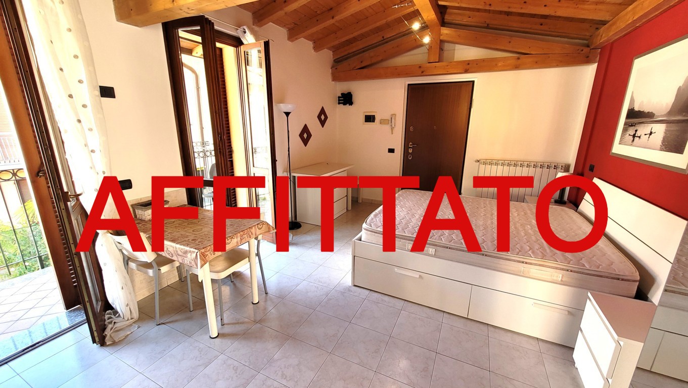 Appartamento affitto 4+4 Arese (MI)