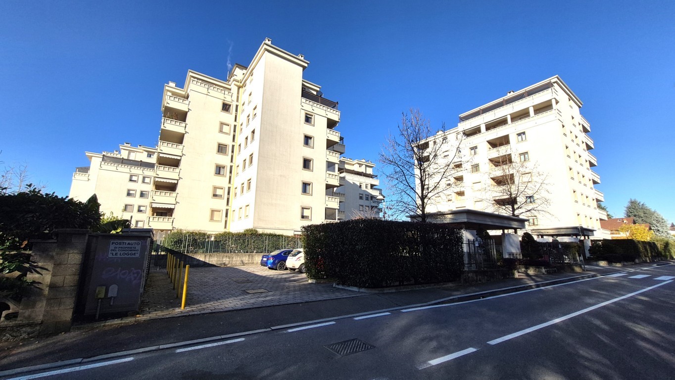 Appartamento vendita Caronno Pertusella (VA)