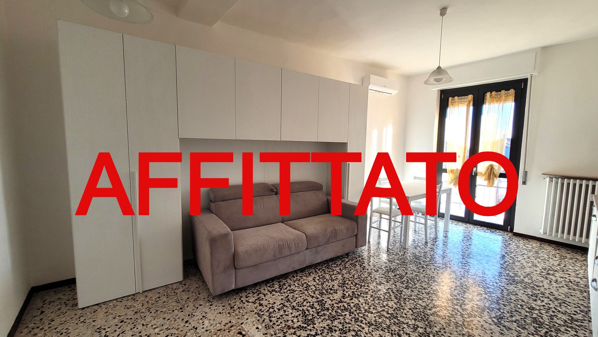 Appartamento affitto 4+4 Arese (MI)