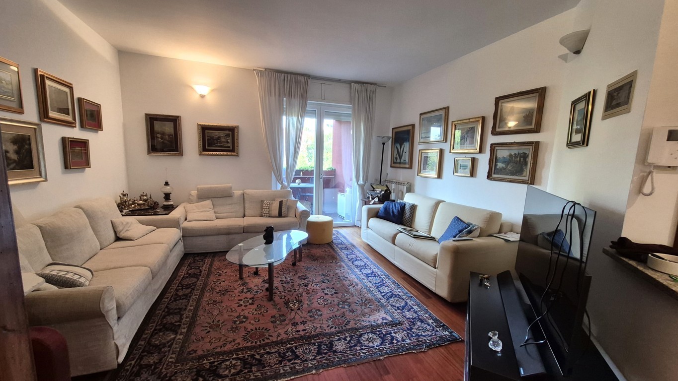 Appartamento vendita Arese (MI)